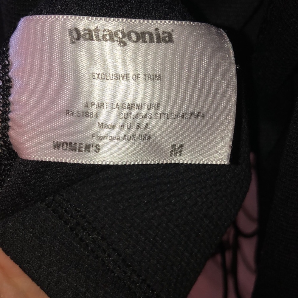 Women’s Patagonia black quarter zip sweatshirt size medium Patagonia top outdoor - Picture 5 of 5